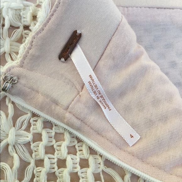 SZ 4 FREE PEOPLE CROCHET LINED PENCIL SKIRT - Picture 14 of 14